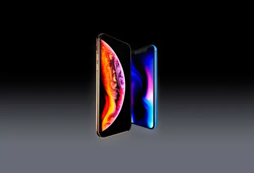 iPhone XS and XR PSD Mockup