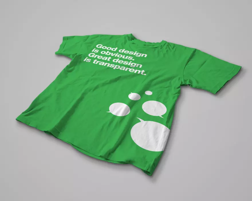Download FREE green t-shirt PSD mockup