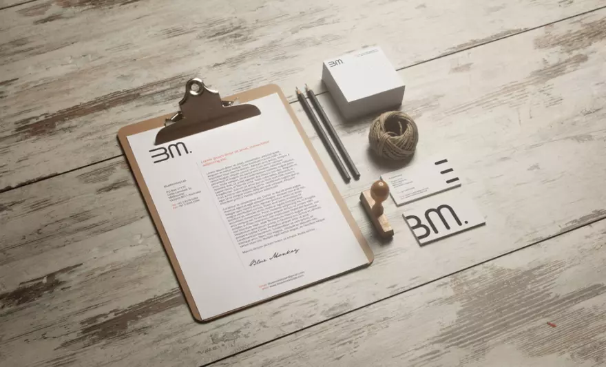 Download PSD mockup of stationery, business cards and notepad