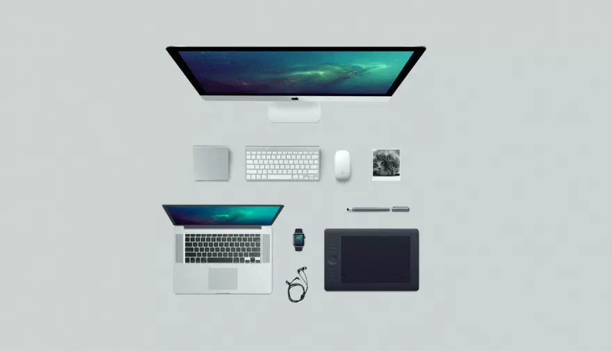 Download PSD mockup of computer items