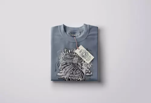 Free folded t-shirt PSD mockup
